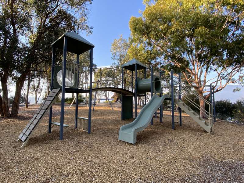 Picnic Point Playground, Bayside Boulevard, Goughs Bay