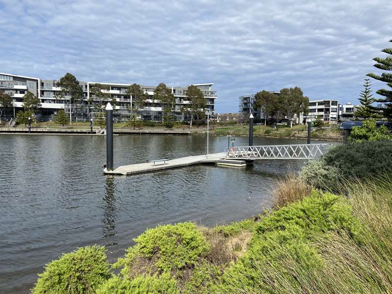 Pipemakers Park and Maribyrnong River Loop Walk (Maribyrnong)