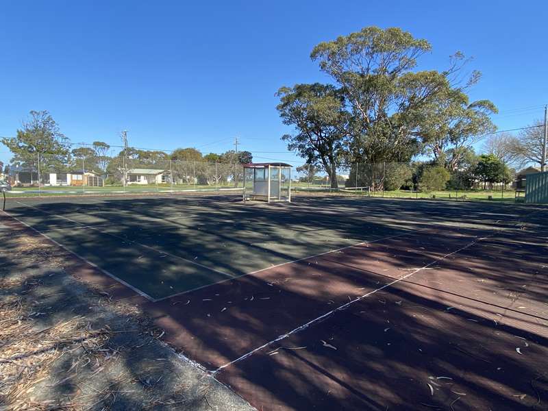 Port Franklin Free Public Tennis Court