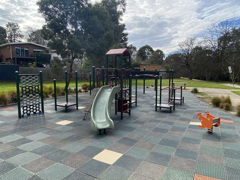 River Gum Walk Playground, Beverley Road, Rosanna