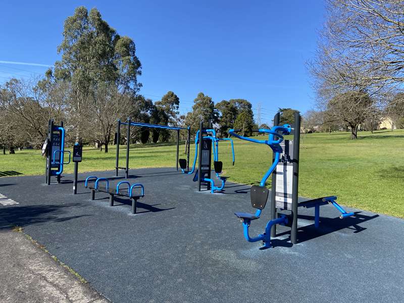 Ruffey Lake Park Church Road Outdoor Gym (Doncaster)