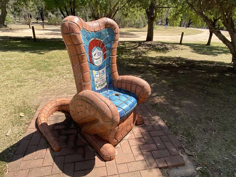 Tarnagulla - Kangaroo Chair