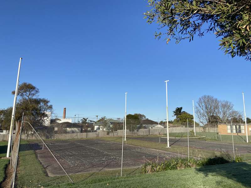 Toora Free Public Tennis Courts