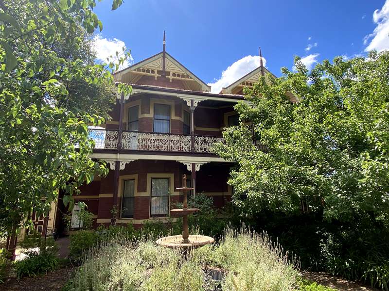 Bendigo - Celebrate Vahland Heritage Driving Tour (Eaglehawk)