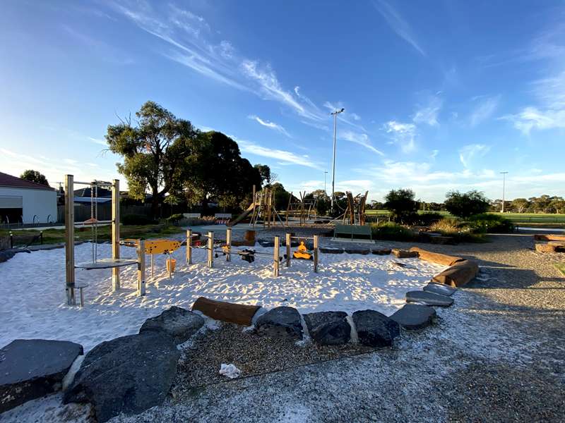 W.L.J. Crofts Reserve Playground, Blackshaws Road, Altona North