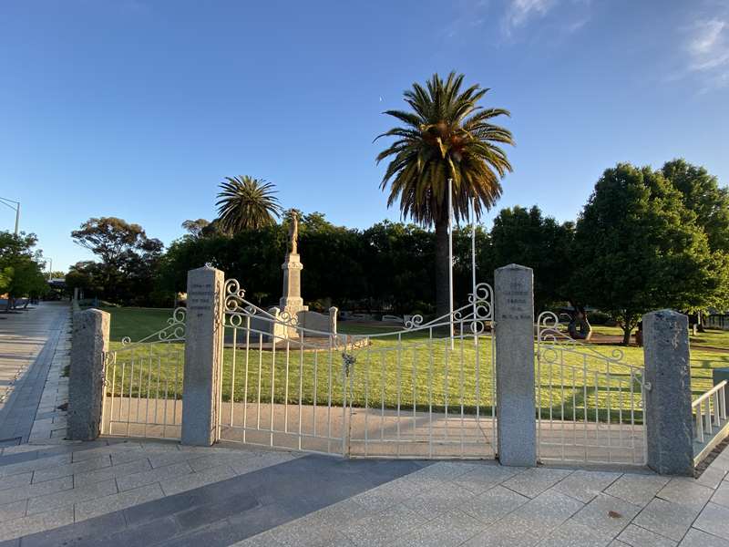 Wedderburn - Soldiers Memorial Park