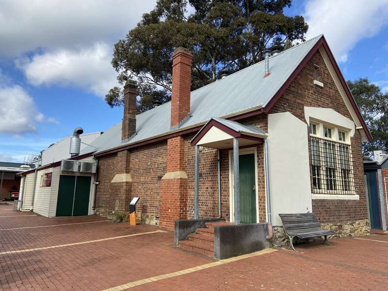 Westerfolds Park to Templestowe Village Walk (Templestowe Lower)