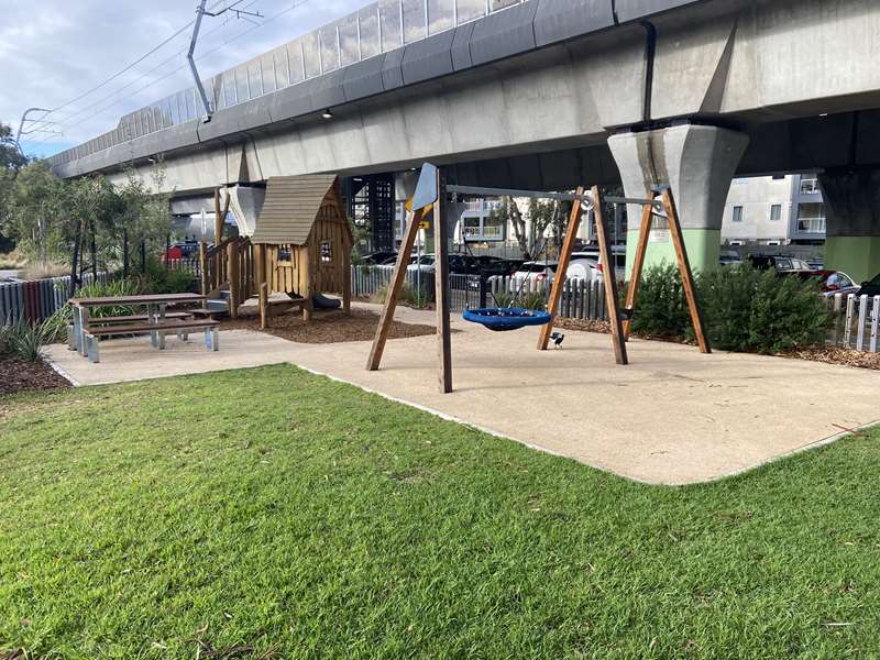 Woorayl Street Playground, Carnegie